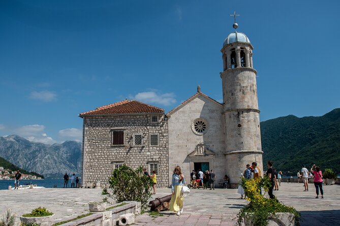 Bay of Kotor Private Full-Day Tour from Dubrovnik - Stop 2: Perast—one hour that still feels like a mini escape
