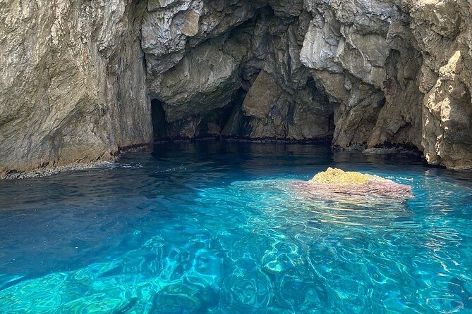 Blue and Green Cave Tour from Dubrovnik,private speed boats - Blue Cave: getting close and choosing your own water time