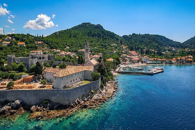 Blue & Green Cave Experience: Drinks, Snorkeling & Šunj Beach - Drinks onboard: beer and white wine without turning the day into a party