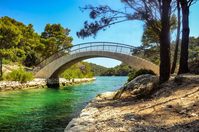 Boat Tour to Mljet National Park & 3 Islands - Mljet National Park in 3 hours: two lakes, bikes, and flat walking