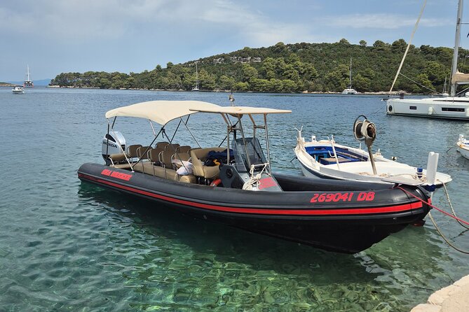 Boat Tour to Mljet National Park & 3 Islands - Boat comfort reality check: wet hopping, wind jackets, and straddle seating