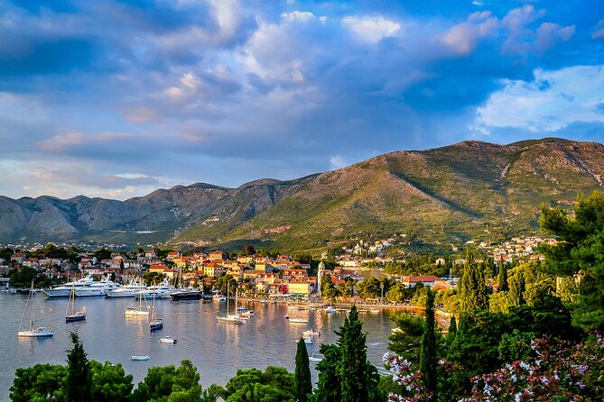 Cavtat Old Town: Exploration Game and Tour - St Nicholas Church (Svetog Nikole 2) and Pinacotheca (Svetog Nikole 6): two stops, one street mood
