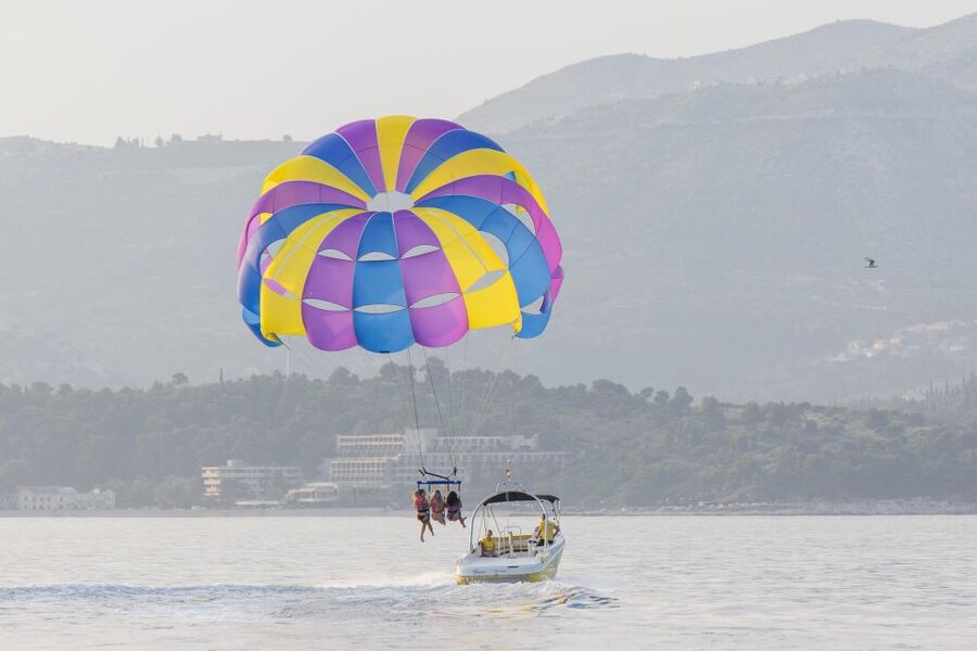 Cavtat: Parasailing - Photo Strategy: How to Get the Shots the Crew Wants