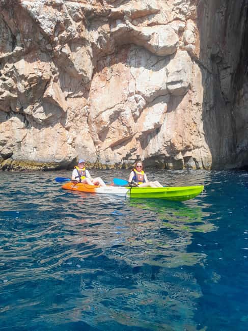 Cavtat: 'Pomalo' Guided Sea Kayaking Tour - Paddling the Cavtat coastline: the view changes every minute