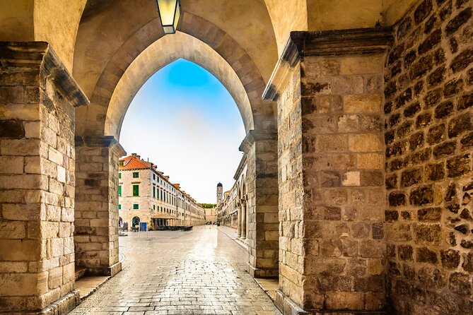 Croatia Island Hopping: Dalmatian Odyssey from Dubrovnik (8 days) - Hvar: Walking Tour Focus Plus Freedom to Choose Your Kind of Day