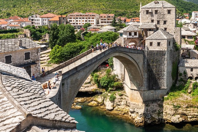 Day Trip to Mostar and Kravice (English-Español) - Guides matter: why the tour experience depends on the person