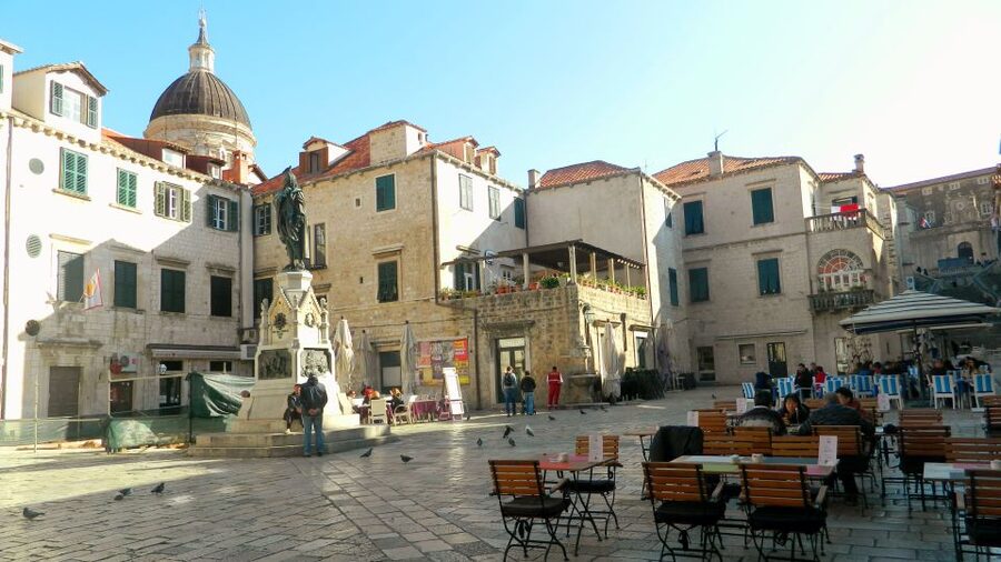 Dubrovnik: 1.5-Hour Guided Old Town Walking Tour - Side Streets and the Old Port: Why the Mix of Old and New Feels Honest