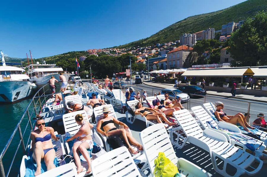 Dubrovnik: 3 Islands Fun Boat Trip with Drinks (FR, ES, EN) - Key highlights at a glance