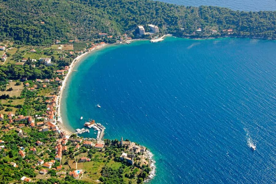 Dubrovnik: 3 Islands Fun Boat Trip with Drinks (FR, ES, EN) - Why the Elaphite Islands Feel Different (Car-Free and Slow)