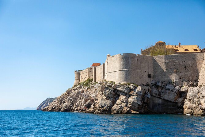 Dubrovnik 45-Minute Boat Tour Around Old Town Walls - Meeting point: Ribarnica ul. 1 and a simple back-to-dock loop