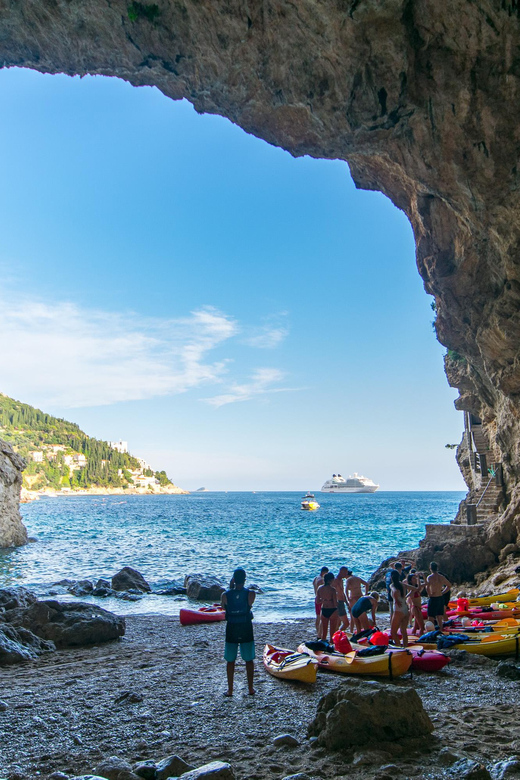 Dubrovnik: Afternoon Kayaking and Snorkeling Tour - The route distance (and why it matters even if it feels easy)