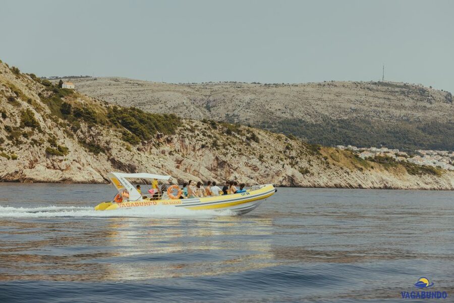 Dubrovnik: Blue Cave Afternoon Speedboat Tour with Drinks - Speedboats, caves, and beach time in a single 5-hour Dubrovnik run