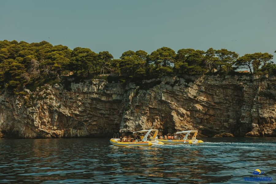 Dubrovnik: Blue Cave Afternoon Speedboat Tour with Drinks - Three Green Caves on Koločep: the real swimming challenge (and why footwear helps)