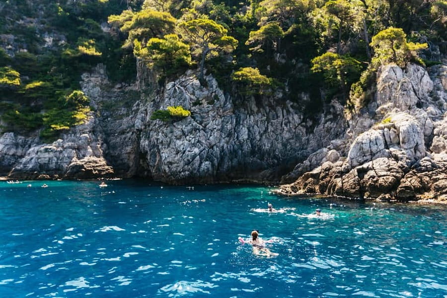 Dubrovnik: Blue Cave and Elafit Small Group Boat Exploration - Price and value for a 4-hour cave-and-swim day