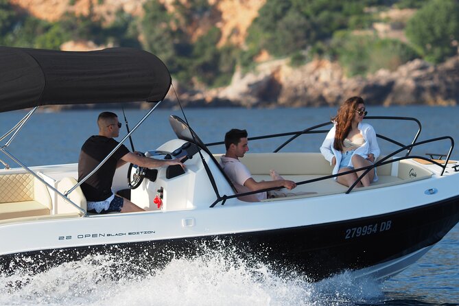 Dubrovnik:Blue cave and sandy beach Sunj with a private speedboat - Koločep Island and the Green Cave Complex: Snorkeling Without the Stress