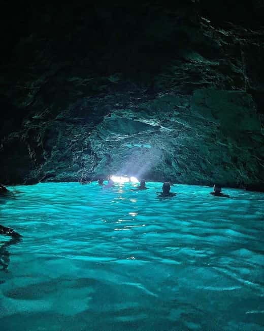 Dubrovnik: Blue Cave, Green Cave & Sunj Beach Speedboat Tour - Speedboat caves in Dubrovnik’s Elaphiti Islands: what makes it special