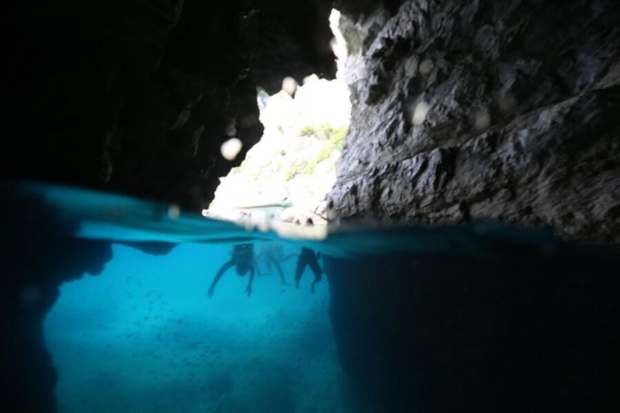 Dubrovnik: Blue Cave & Sunj Beach Boat Tour with Drinks - The Speedboat Start: Quick, Scenic, and Built for Short Stops