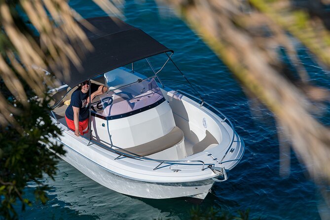 Dubrovnik boat mixed fun tour - Šipan and Suđurađ: Small Restaurants and Local-Style Heritage