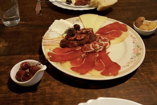 Dubrovnik Bosnia-Herzegovina Half-Day Wine Tour with Tastings - Food, peka lunch, and how the tastings fit together