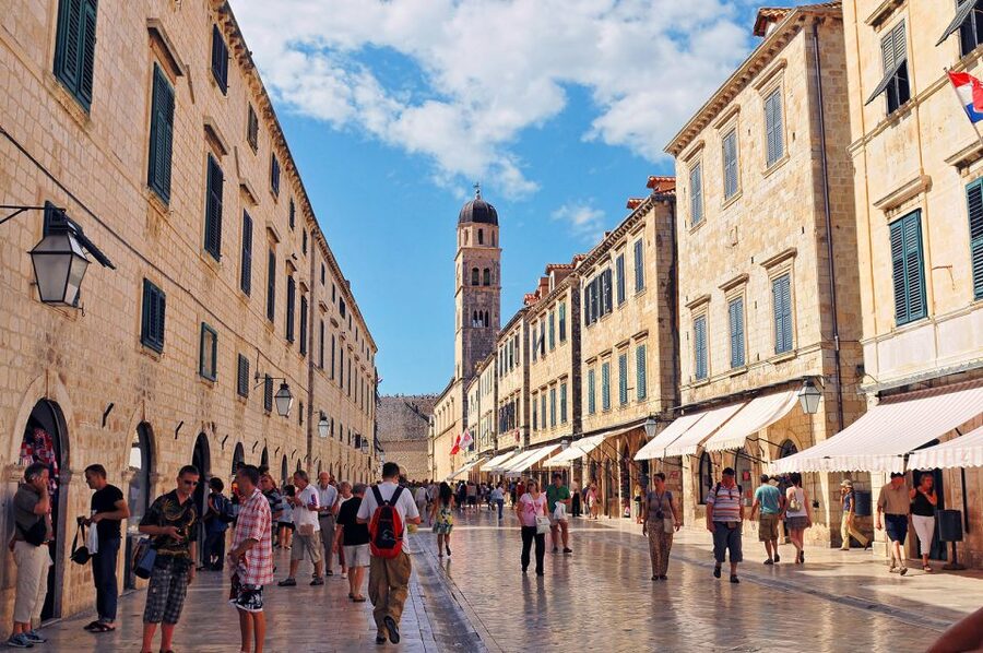 Dubrovnik: Cable Car, Walking Tour and City Walls Combo - Dubrovnik Cable Car: the fastest way to understand the city