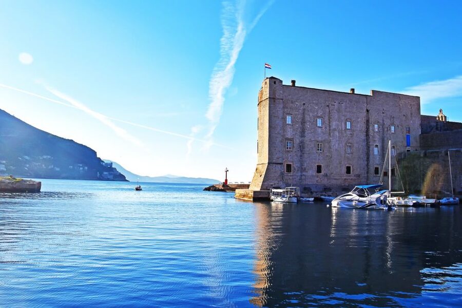 Dubrovnik: City Walls Early Morning or Sunset Walking Tour - The 2-kilometer city walls: what you’re really walking