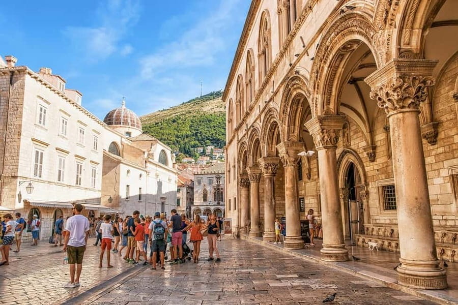 Dubrovnik: City Walls, Old Town Walking Tour & Adriatic View - Key takeaways (what makes this tour work)