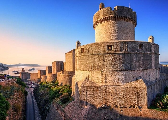 Dubrovnik City Walls Walking Tour (entrance ticket included) - How the Guide Changes Everything: Facts, Humor, and Even Game of Thrones Spots