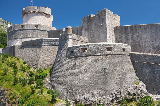 Dubrovnik City Walls Walking Tour (entrance ticket included) - City Walls Walk Timing: Crowds, Heat, and Finding Shade