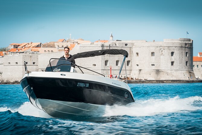 Dubrovnik: Elaphiti Islands 8 hours private tour with a speedboat - Stop 1: Kolocep Island and the Blue Cave light show