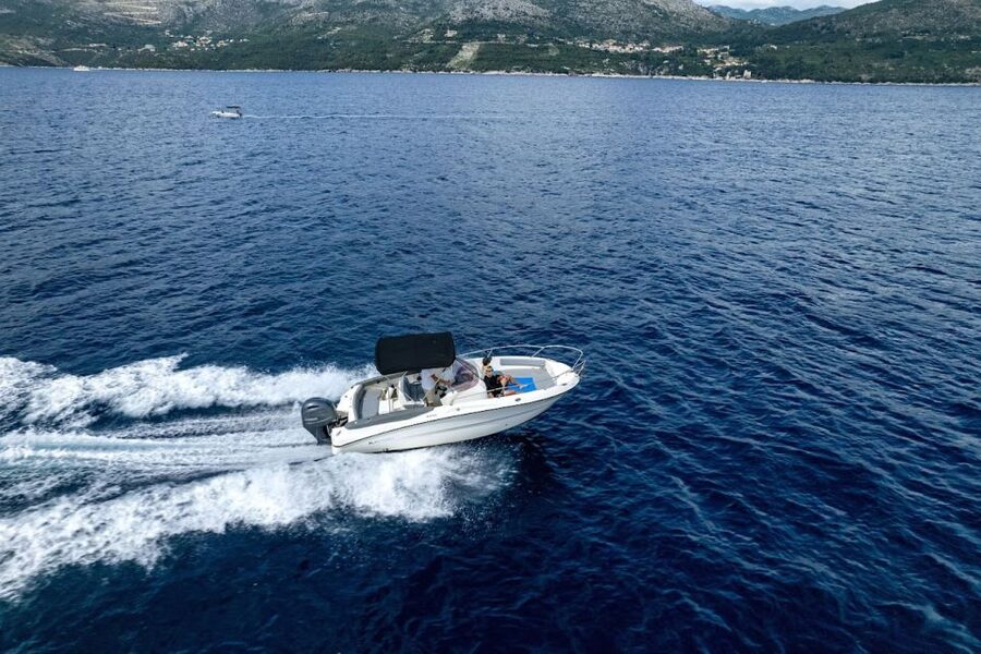 Dubrovnik: Elaphiti Islands Private Day Cruise by Speedboat - Who should book this private Elaphiti cruise