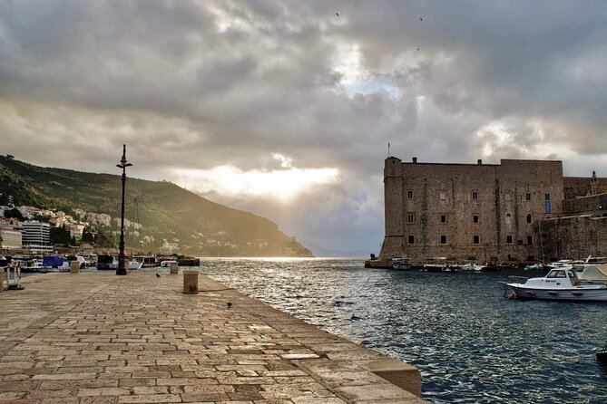 Dubrovnik: Epic Game of Thrones Tour + Lokrum Island Option - Timing, stairs, and what to bring for a summer Dubrovnik walk