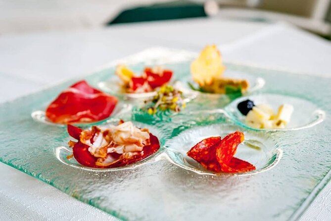 Dubrovnik Food & Wine Tour (Small-Group) - Stop 1: Stradun tasting route with stories between bites