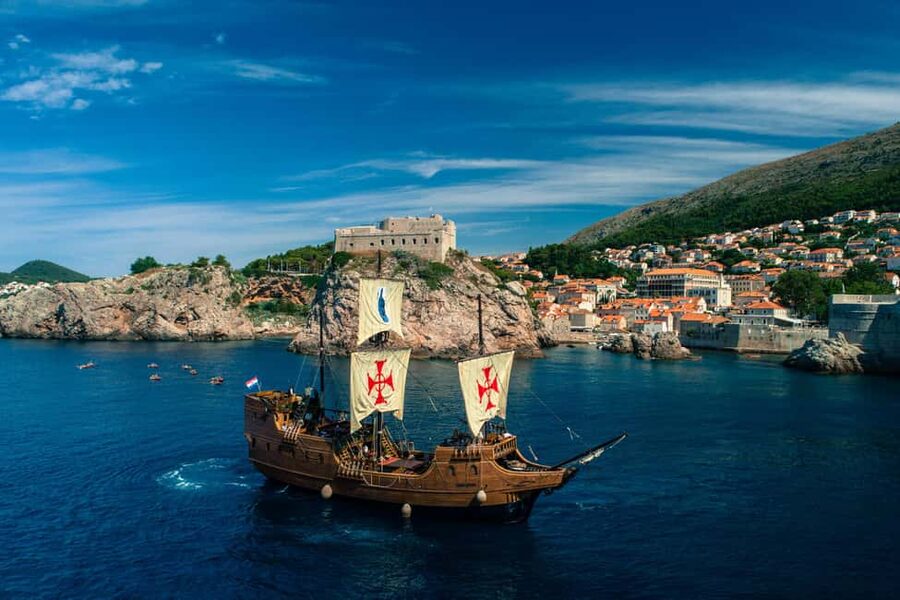 Dubrovnik: Galleon Sunset Cruise with a Live Guide & Drink - Key things to know before you go