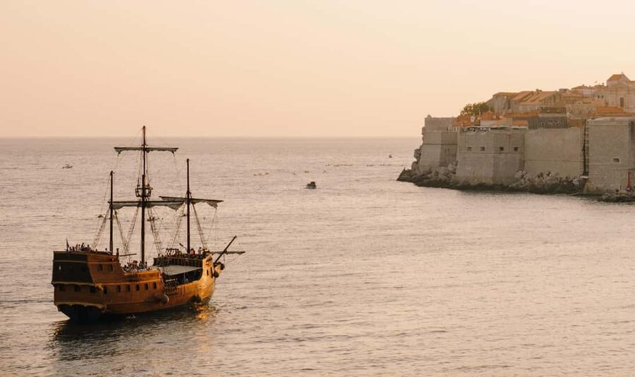 Dubrovnik: Galleon Sunset Cruise with a Live Guide & Drink - The live guide: stories that make the coastline make sense