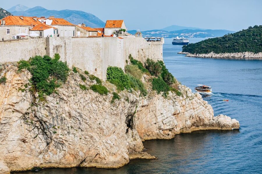 Dubrovnik: Game of Thrones and Lokrum Island Walking Tour - Price and logistics: what the 35 € actually buys