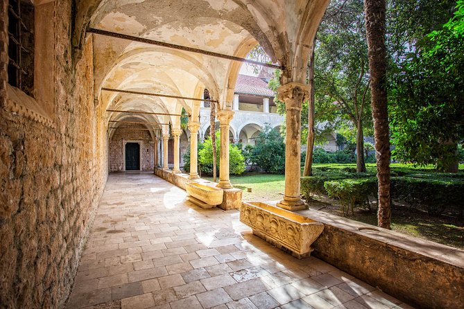 Dubrovnik Game of Thrones Full-Day Tour + Lokrum & Srđ - Guide Quality and Group Size: How the Day Stays Fun