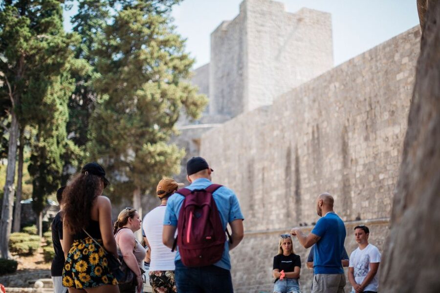 Dubrovnik: Game of Thrones & History Tour - Onofrio’s Fountain: The starting line that instantly feels Dubrovnik