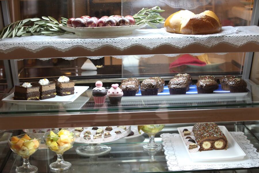 Dubrovnik Gastronomy: 3-Hour Food and Wine Tour - Four restaurant tastings: the format that makes it feel local