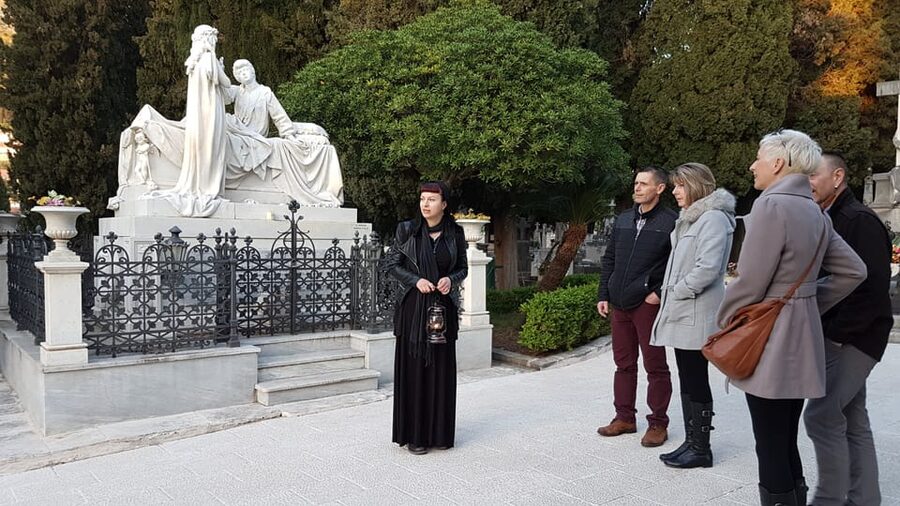 Dubrovnik: Ghosts and Mysteries Walking Tour - Gradac Park at night: wraiths, executions, disease, and curses