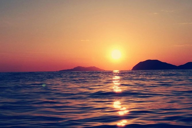 Dubrovnik: Golden Hour Sunset Cruise with Drinks - Kolocep vs. Blue Cave: how to decide quickly