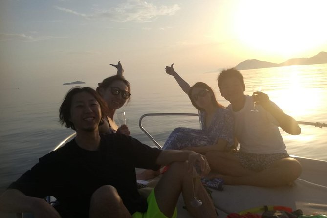 Dubrovnik: Golden Hour Sunset Cruise with Drinks - Duration and pacing: why 1–2 hours is the sweet spot