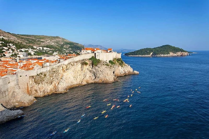 Dubrovnik: Guided Sunset Sea Kayaking Tour with Wine - Tour Stop 1: From Pile Gate to the Dubrovnik City Walls