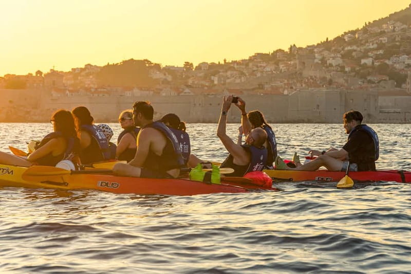 Dubrovnik: Guided Sunset Sea Kayaking Tour with Wine - What to Bring (So Your Afternoon Stays Easy)