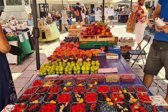 Dubrovnik History Tour + Local Shop Experience (Small Group) - Hidden Corners and Less-Formula Moments (without the scavenger hunt)