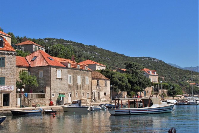 Dubrovnik Island-Hopping Cruise in the Elaphites with Lunch - Stop 3: Lopud and Šunj Beach, plus island town time