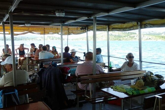 Dubrovnik Islands Boat Tour with Lunch and Unlimited Drinks - Lunch on the grill plus unlimited drinks: what’s included and how to choose