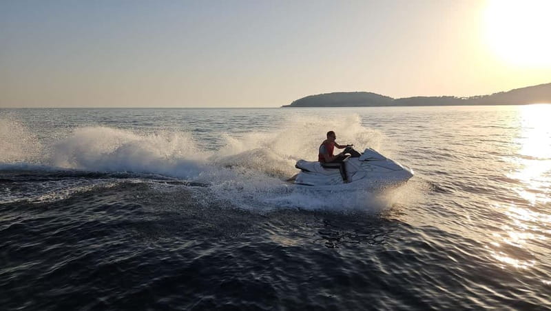 Dubrovnik: Jet Ski Rental with Snorkelling Equipment - Jet-ski safety in Dubrovnik: GPS limits, rules, and real-world pacing