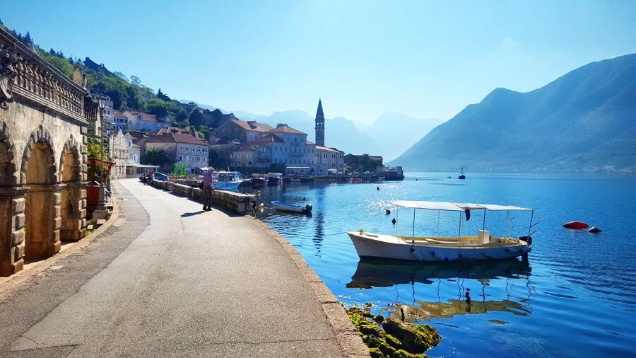 Dubrovnik: Kotor, Perast, Sveti Stefan, and Budva Day Trip - Sveti Stefan viewpoint: short stop, big payoff photos