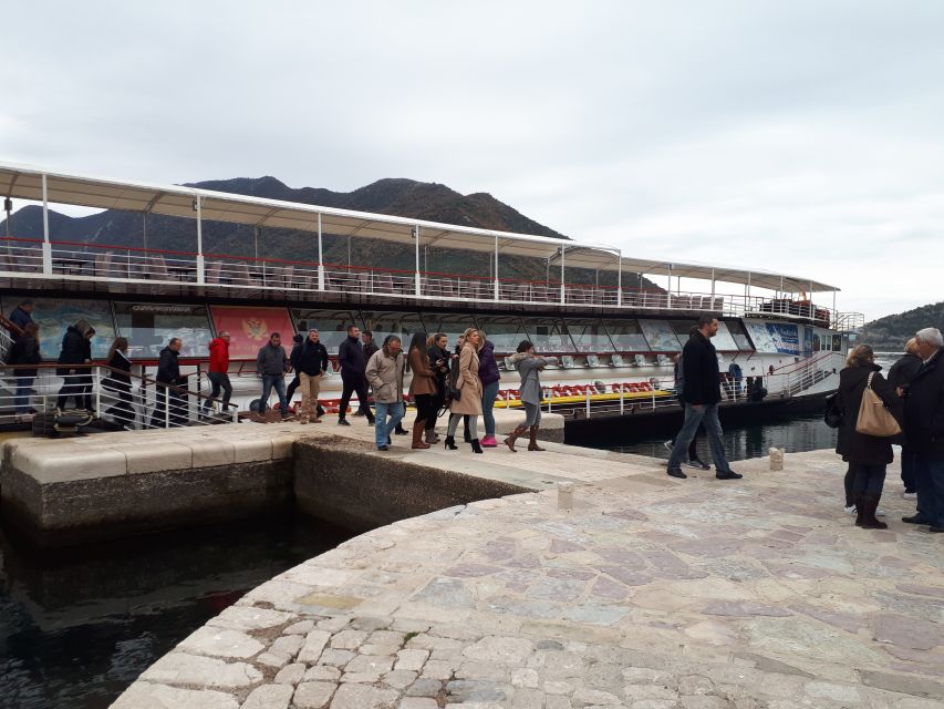 Dubrovnik: Montenegro Day Trip by Bus and Boat - Border Lines Can Steal Your Time