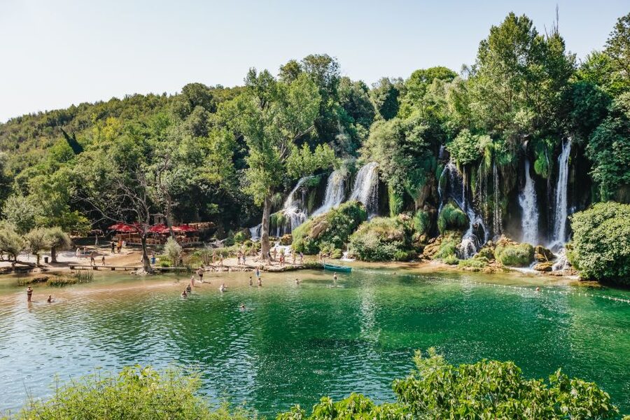 Dubrovnik: Mostar and Kravice Waterfalls Small-Group Tour - The driving rhythm back to Dubrovnik: what to expect late in the day